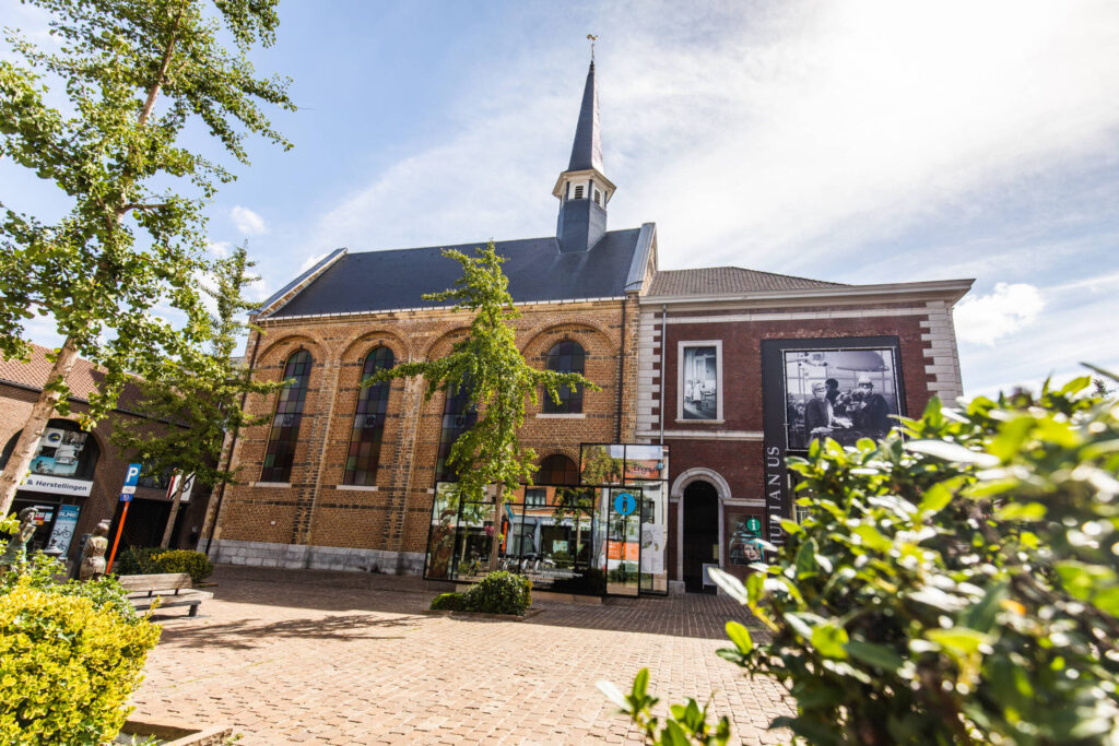 Exterieur van het Gasthuiskapel waarin het informatiecentrum gehuisvest is.
